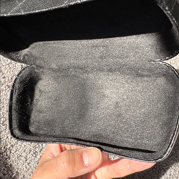 CHANEL Quilted Sunglass Case & Cleaning Cloth Black - Picture 9 of 15